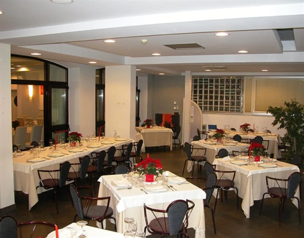 Restaurant, Viola Palace Hotel, Catania
