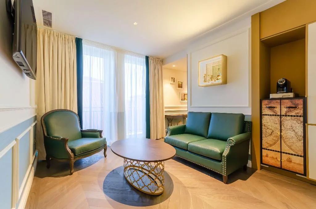 Room, The Emerald House Lisbon, Curio Collection by Hilt, Lisbon