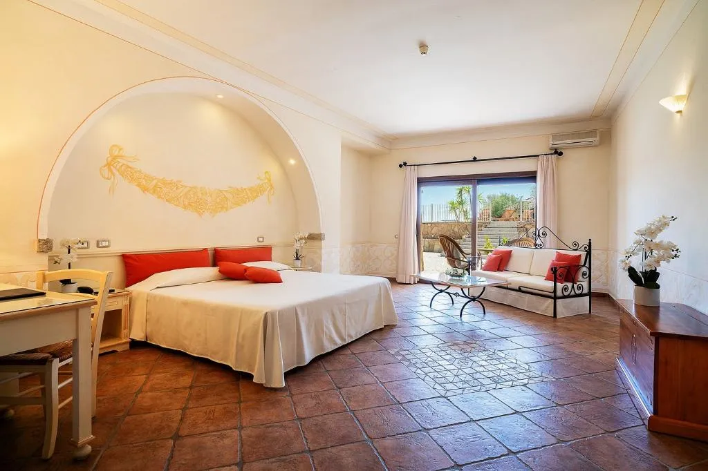 Double or Twin STANDARD Room, LH Pozzo Sacro, Olbia