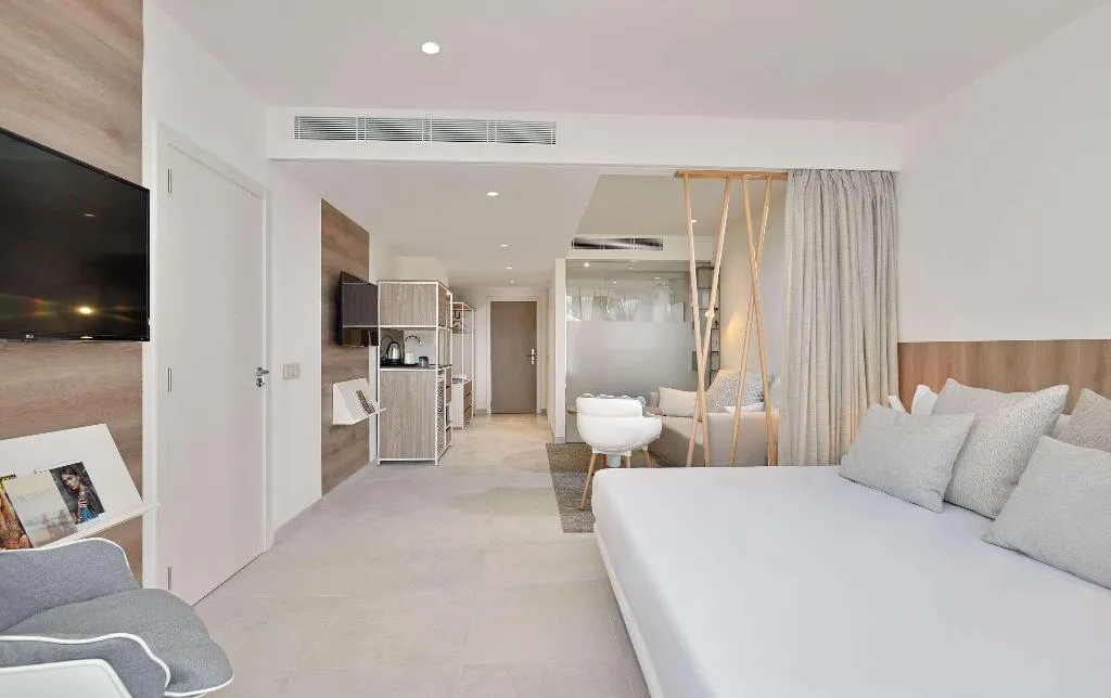JUNIOR SUITE STANDARD Room, Innside by Melia Calvia Beach, Majorca