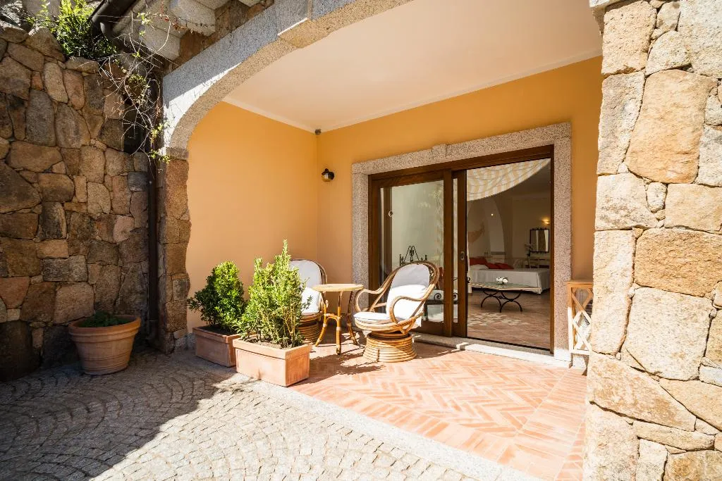 DOUBLE STANDARD Room, LH Pozzo Sacro, Olbia