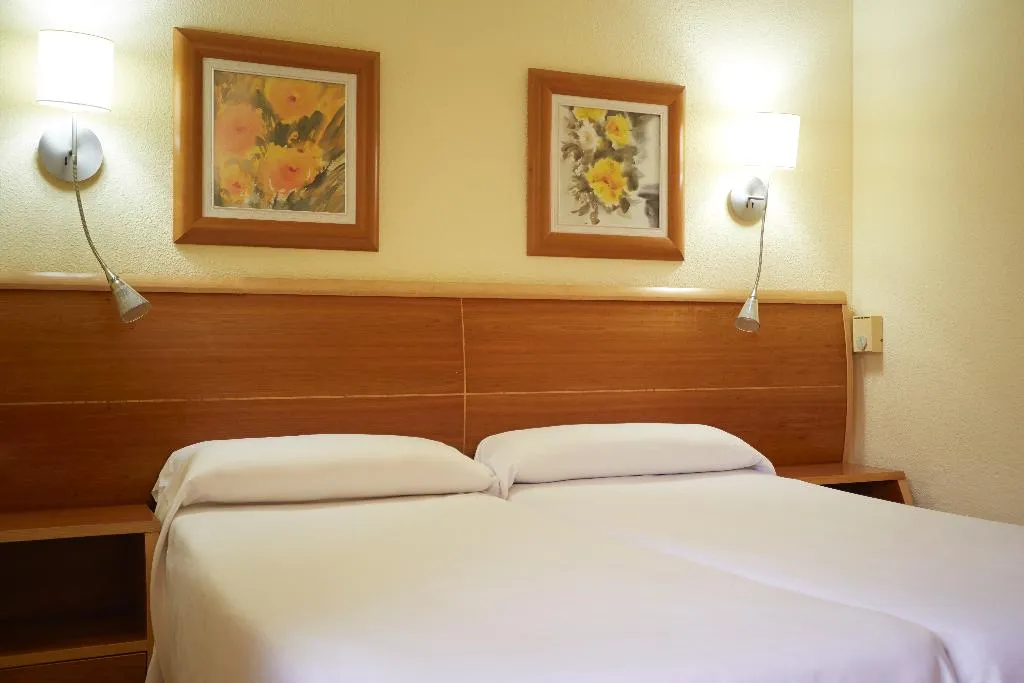 Double or Twin STANDARD Room, Invisa Hotel La Cala, Ibiza