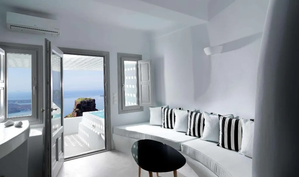Room, Tholos Resort, Santorini