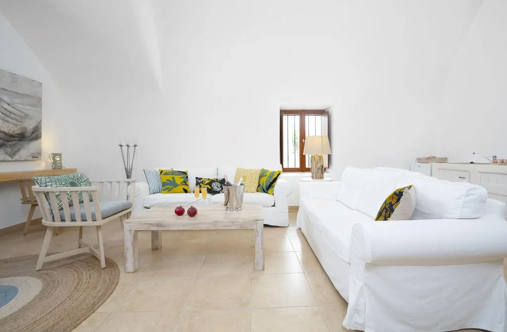 Room, Estate 1896, Santorini