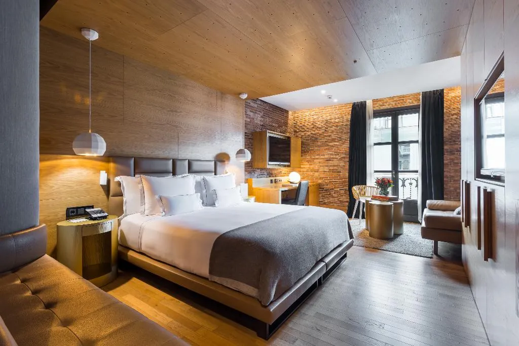 JUNIOR SUITE CAPACITY 2 Room, Monument Hotel, Barcelona