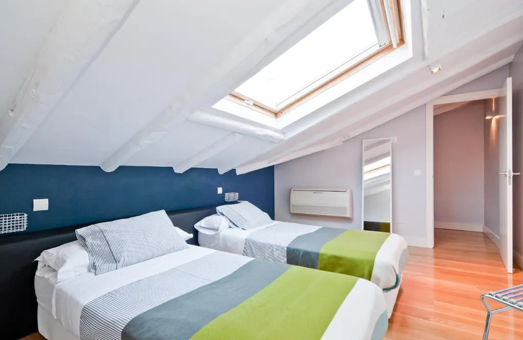APARTMENT DUPLEX Room, Smartr Madrid Atocha, Madrid