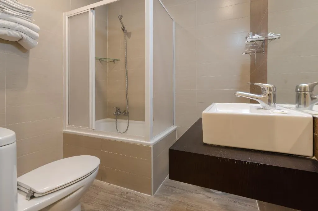 TRIPLE STANDARD Room, Inn Rossio, Lisbon