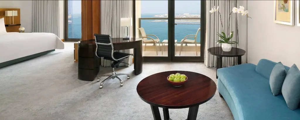 SUITE PARTIAL SEA VIEW Room, Movenpick Hotel Jumeirah Beach, Dubai