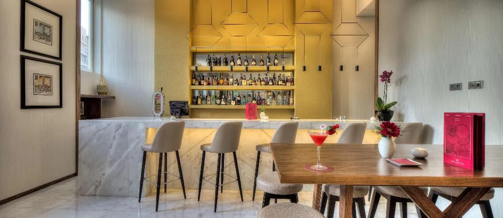 Bar, NH Collection Porto Batalha, Porto