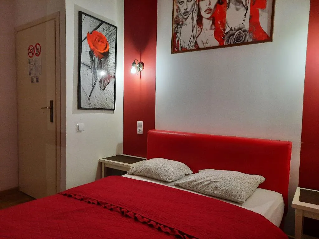 DOUBLE WITH SHARED BATHROOM Room, Lorf Hostel&Coffee, Krakow