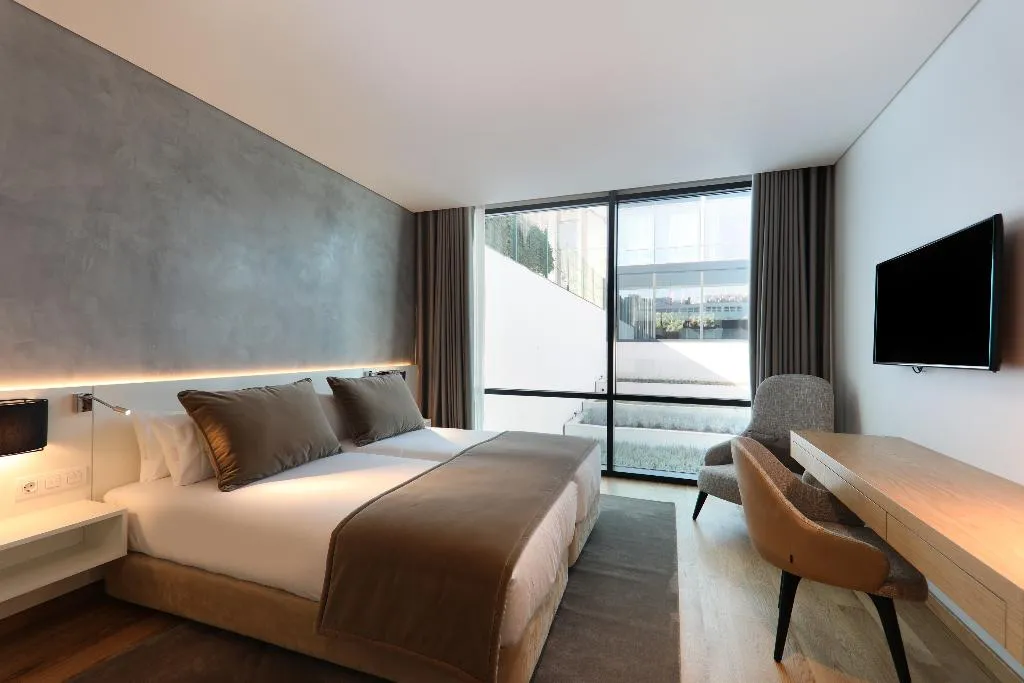 DOUBLE STANDARD Room, Iberostar Selection Lisboa, Lisbon