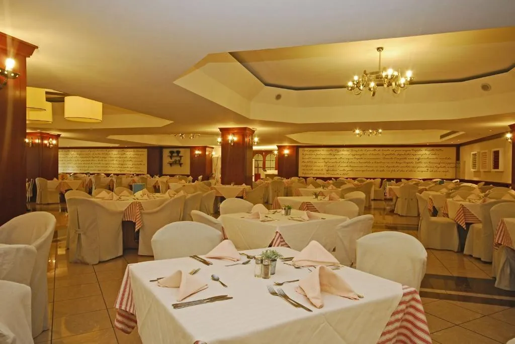 Restaurant, Kipriotis Village Resort, Kos