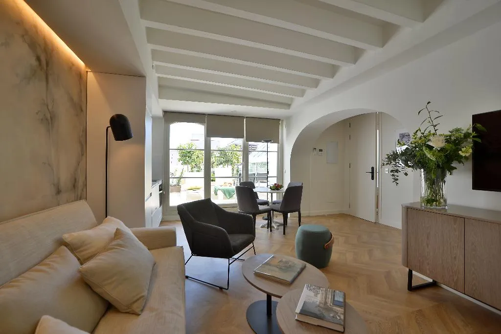 APARTMENT WITH TERRACE Room, Plaza Mina Suites, Costa De La Luz