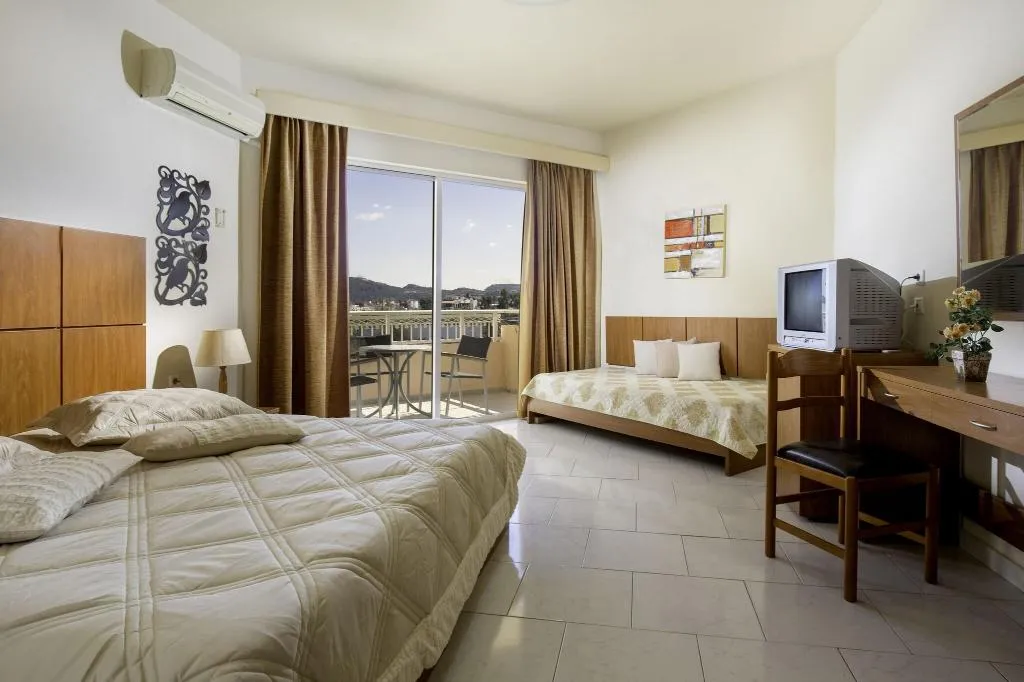 Room, Lyristis Apartments Plus, Rhodes