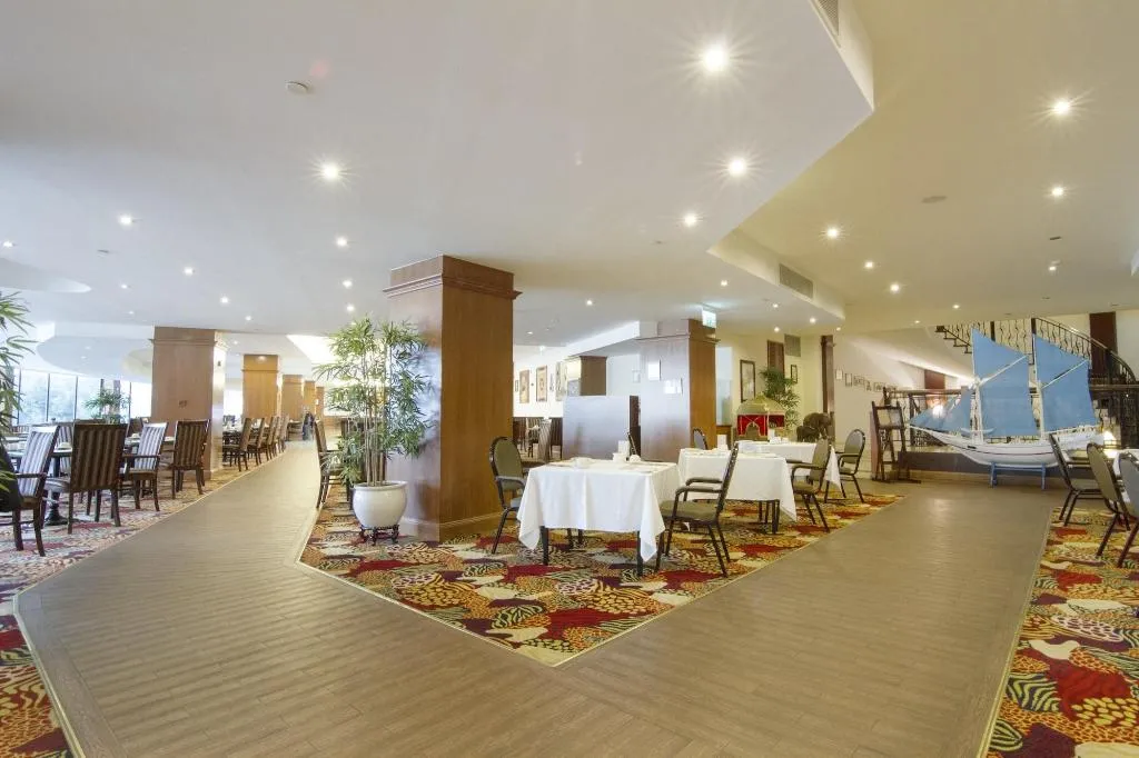 Restaurant, Grand Hotel Excelsior, Malta