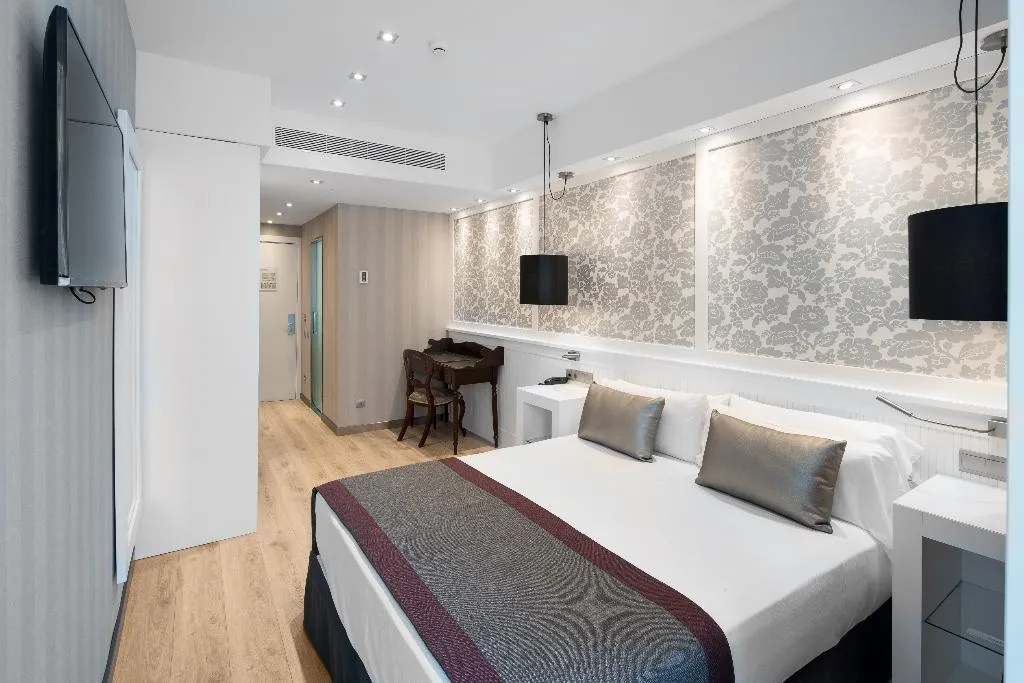 DOUBLE SINGLE USE SUPERIOR Room, Catalonia Plaza Cataluña, Barcelona