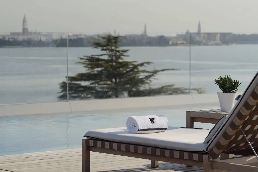 Pool, JW Venice, Venice