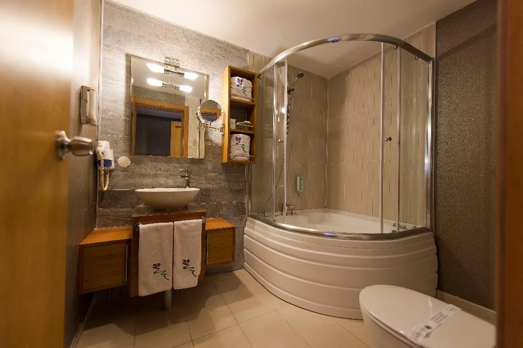 SUITE POOL VIEW Room, Flora Garden Beach Side, Antalya