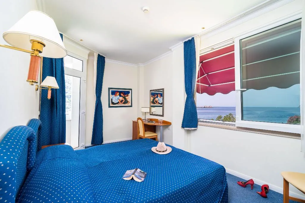 SUITE WITH BALCONY Room, Boutique & Beach Hotel Villa Wolff, Dubrovnik