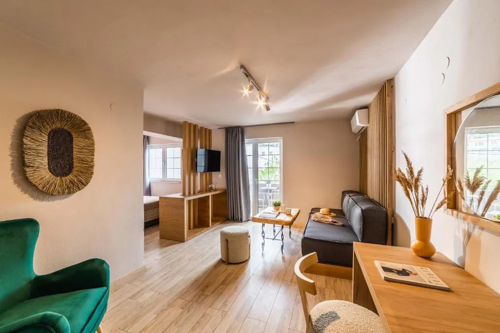 JUNIOR SUITE basement Room, Thalassa Cape Hotel, Skiathos