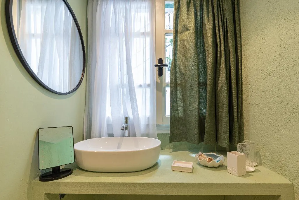 SUITE SEA FRONT Room, Triton Authentic Cretan Hotel, Crete