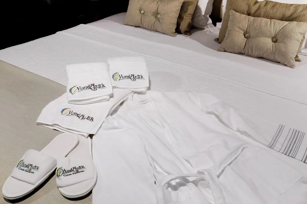 Room, YundAntik Cunda Konaklari, Izmir