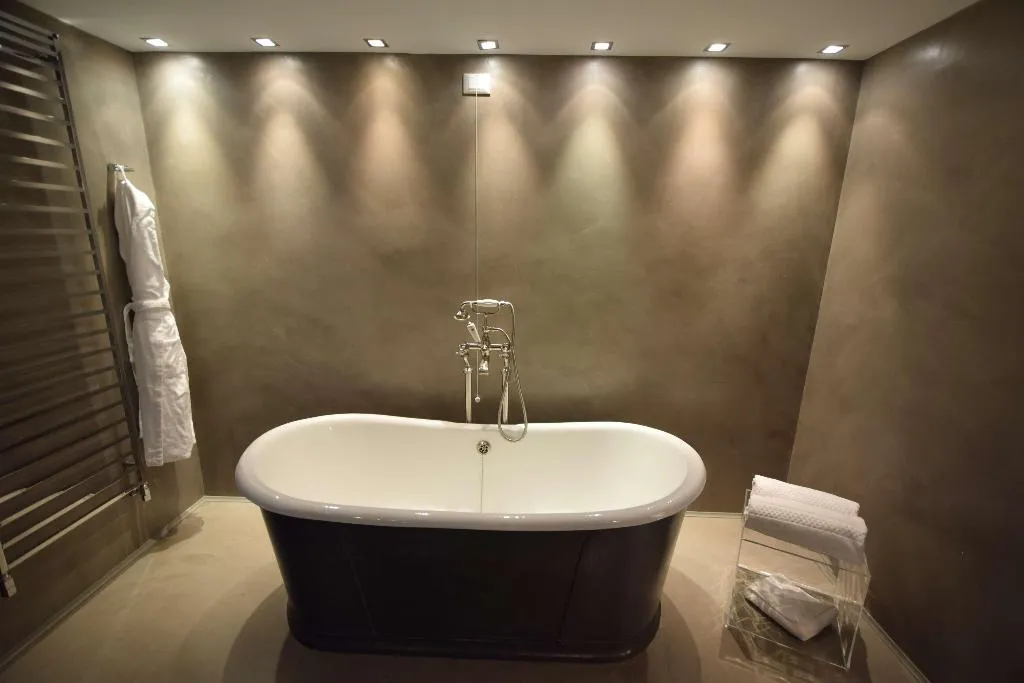 JUNIOR SUITE KING SIZE BED Room, Devero Hotel & Spa, BW Signature Collection, Milan