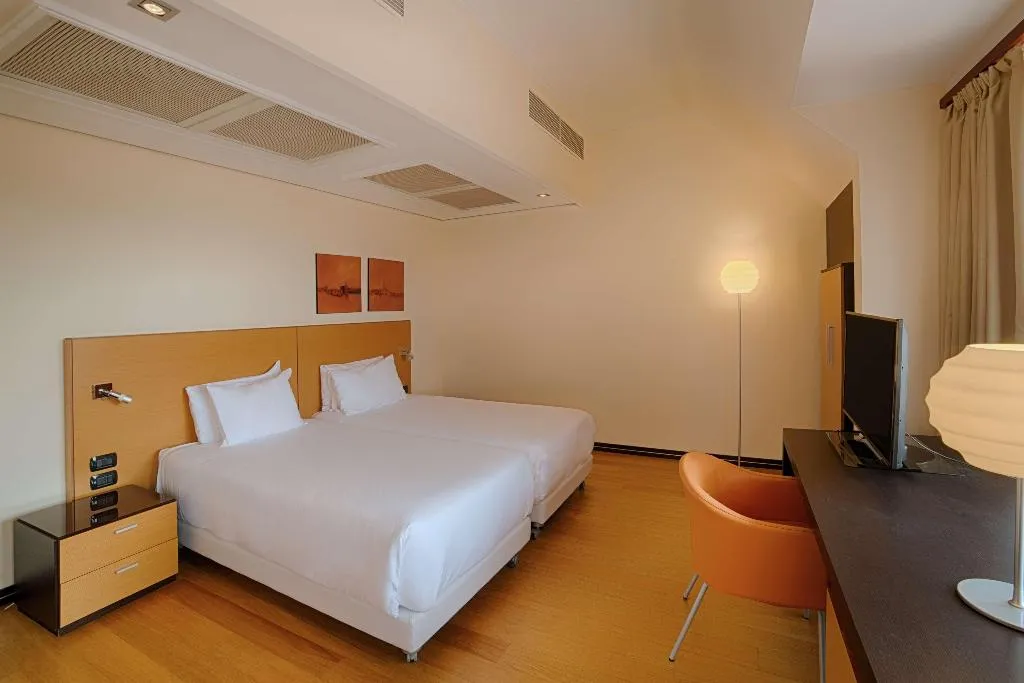 Room, NH Milano 2 Residence, Milan