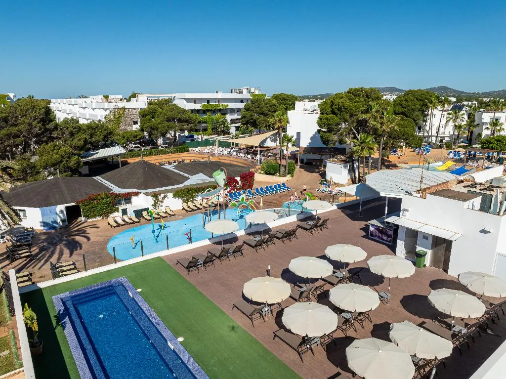 General view, Hotel Club Es Talaial, Majorca