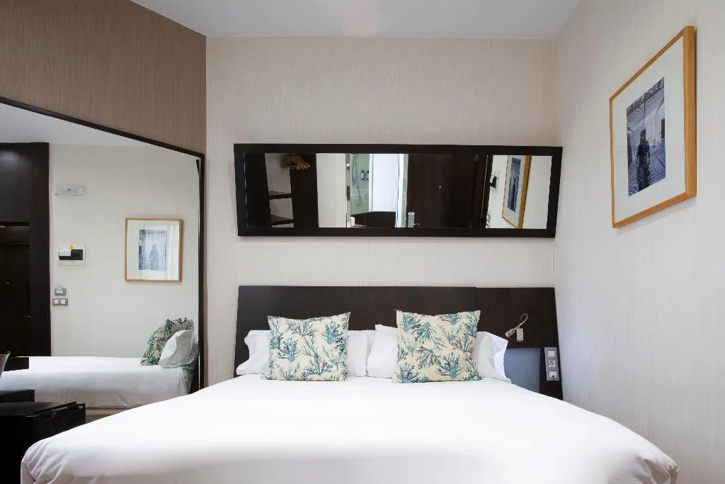 DOUBLE SINGLE USE ECONOMY Room, Petit Palace Ruzafa, Valencia