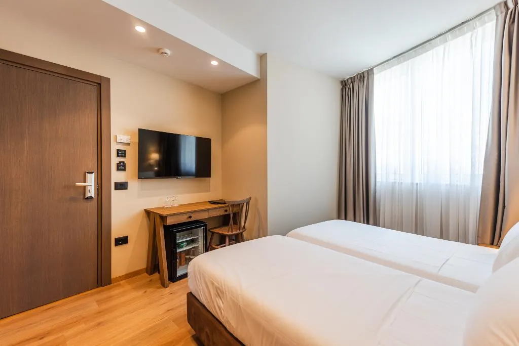 DOUBLE STANDARD Room, Aragosta Hotel, Durres