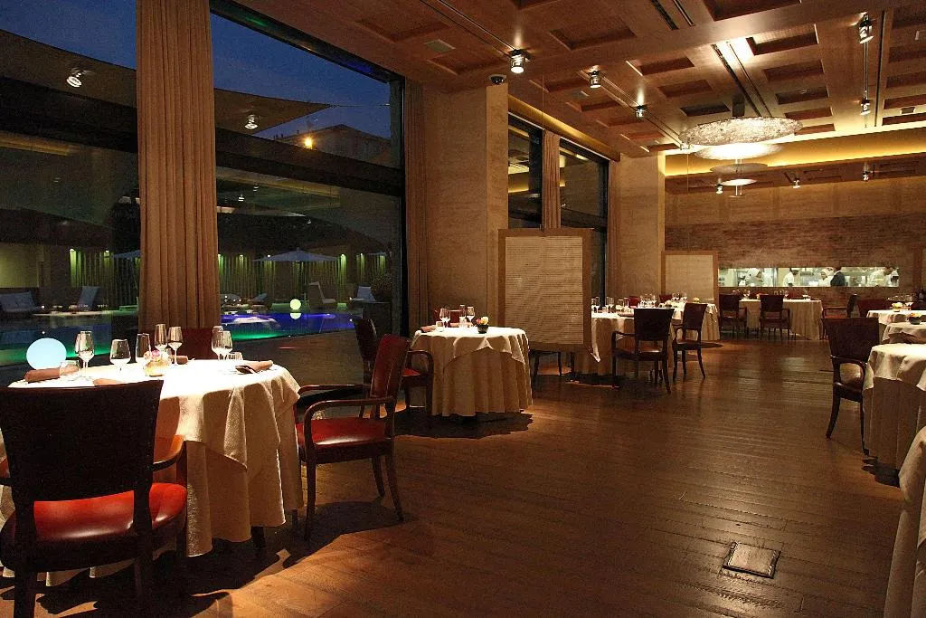 Restaurant, Devero Hotel & Spa, BW Signature Collection, Milan