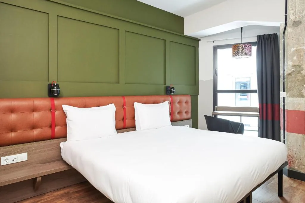DOUBLE DELUXE Room, Generator Madrid, Madrid