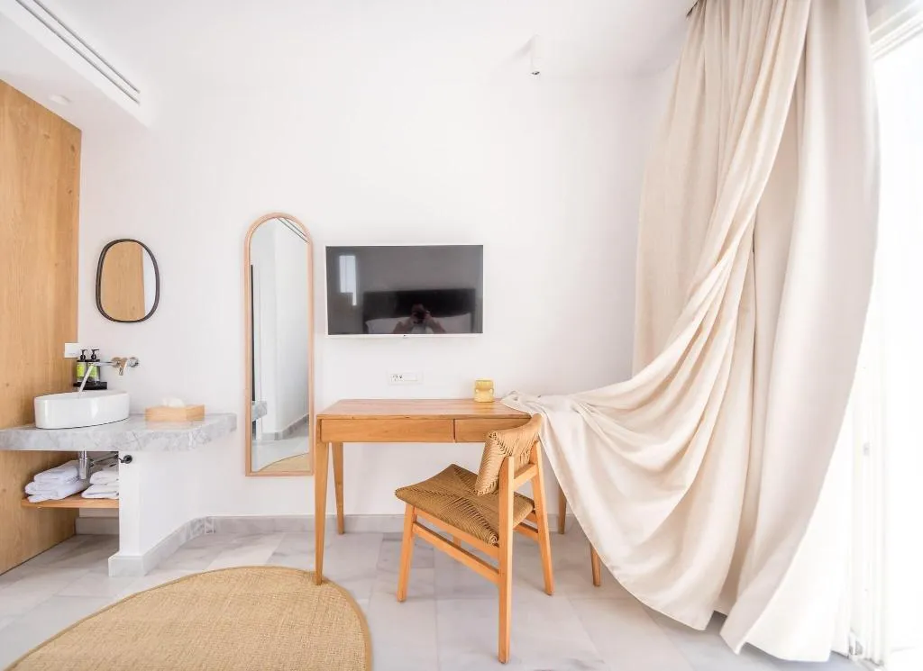 Room, San Antonio Summerland, Mykonos