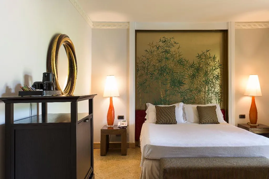 Double or Twin SUPERIOR Room, Romano Palace, Catania