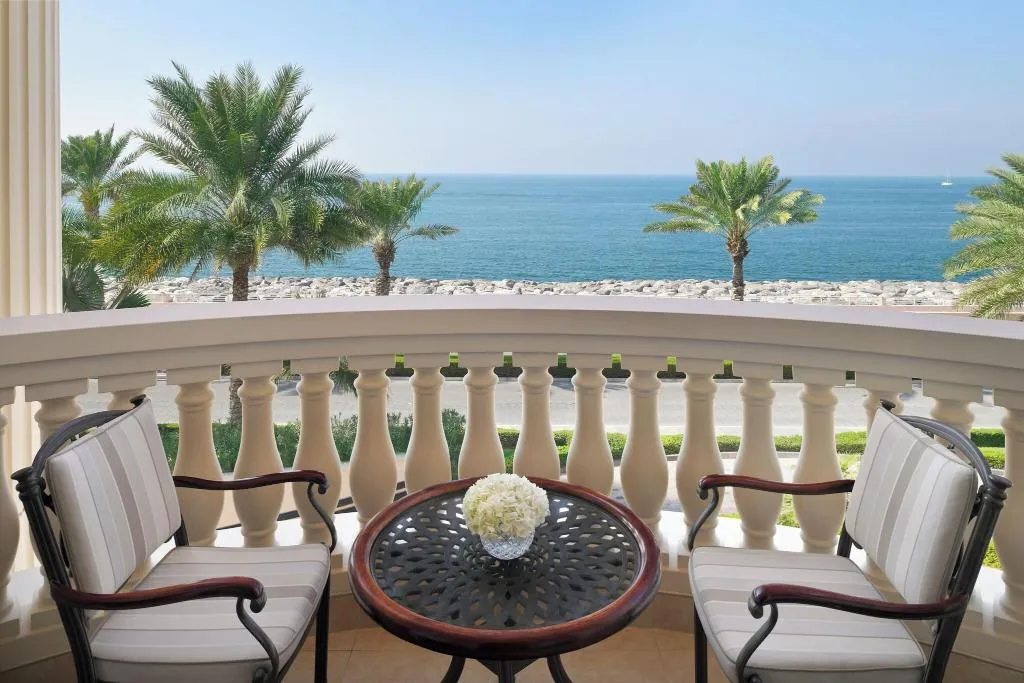 Beach, Raffles The Palm Dubai, Dubai