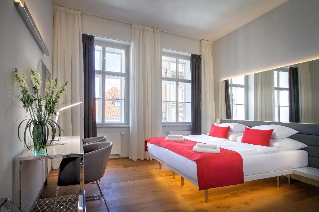 Double or Twin DELUXE Room, Bishops House, Prague