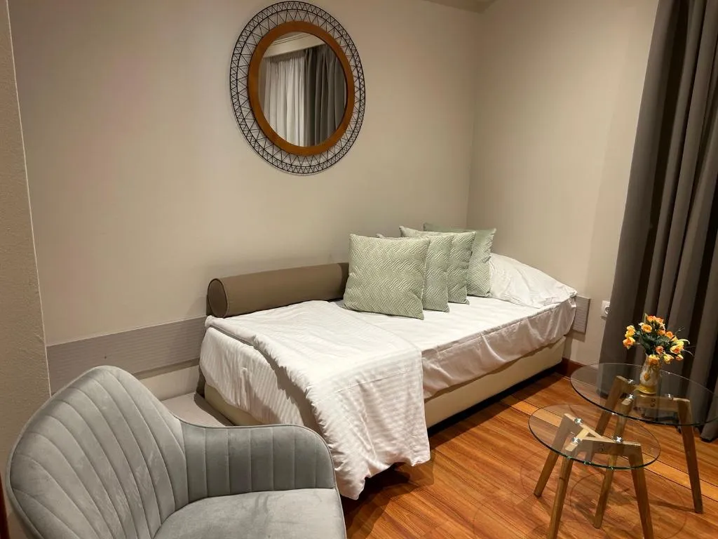 JUNIOR SUITE CAPACITY 2 Room, Anemoni, Athens