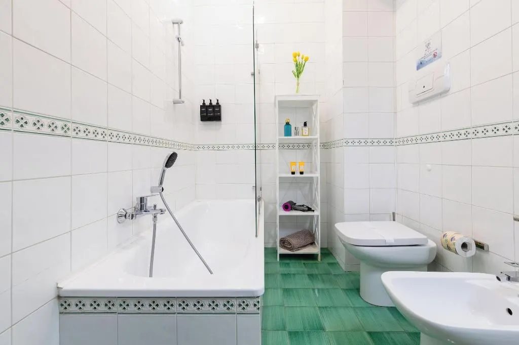 Room, Napolicentro Mare, Naples