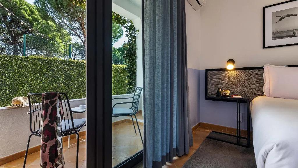 SINGLE SUPERIOR Room, The Magnolia Hotel, Algarve