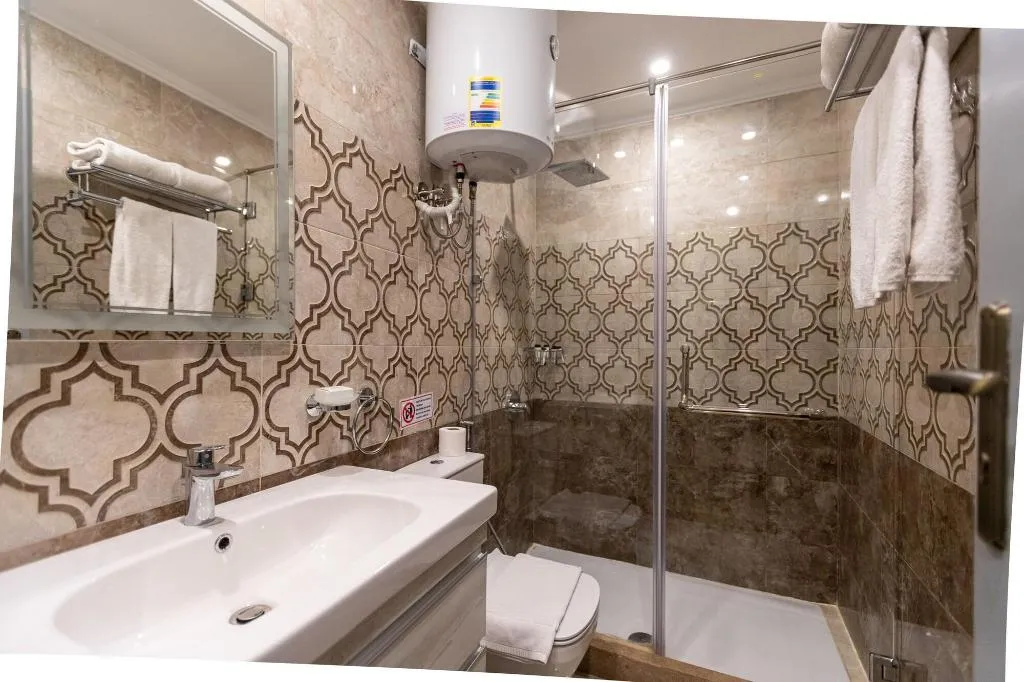 Room, Mamluk Pyramids Hotel, Cairo