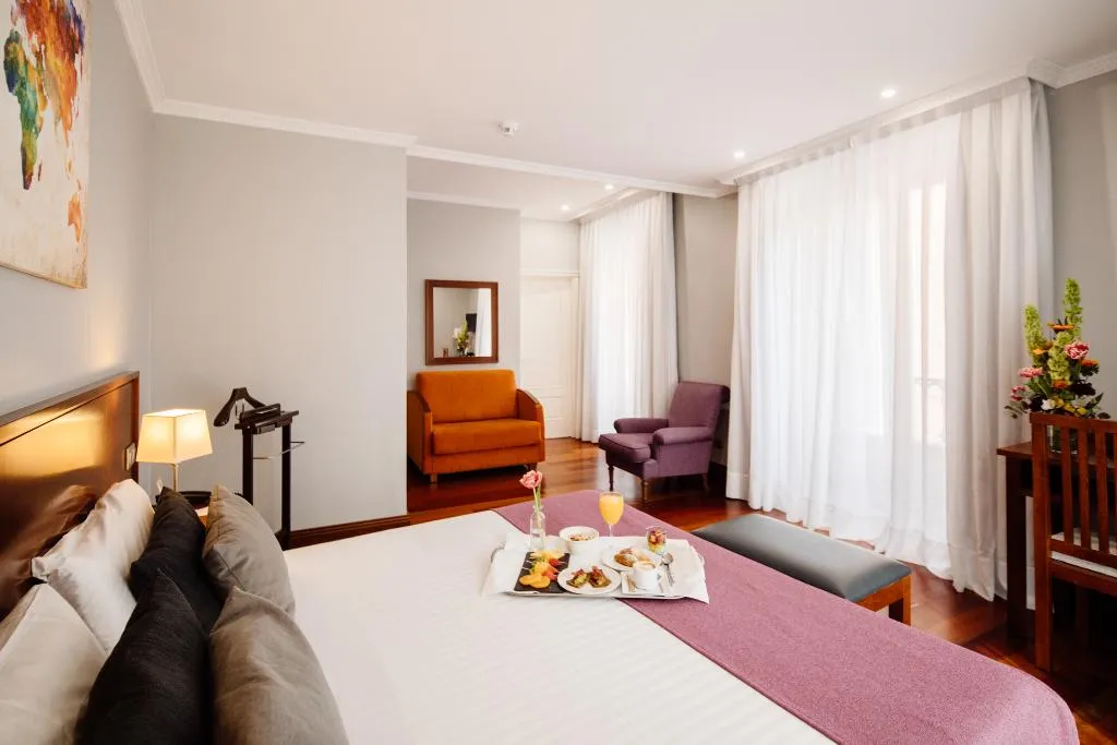 DOUBLE SUPERIOR Room, ITC Infantas by Soho Boutique, Madrid