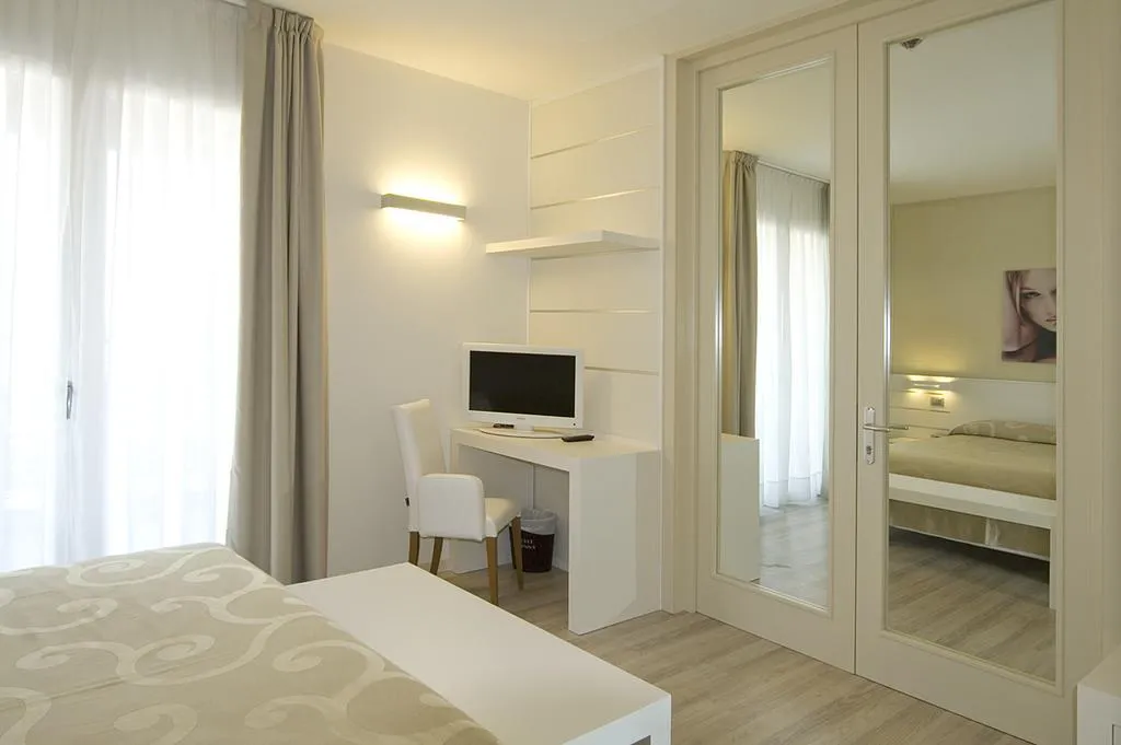 SUITE STANDARD Room, Vienna, Venice