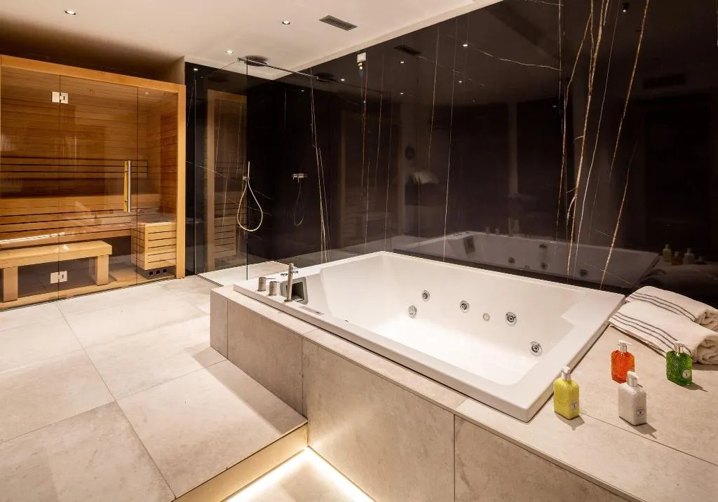 SUITE EXECUTIVE Room, The Corner Duomo Hotel, Naples