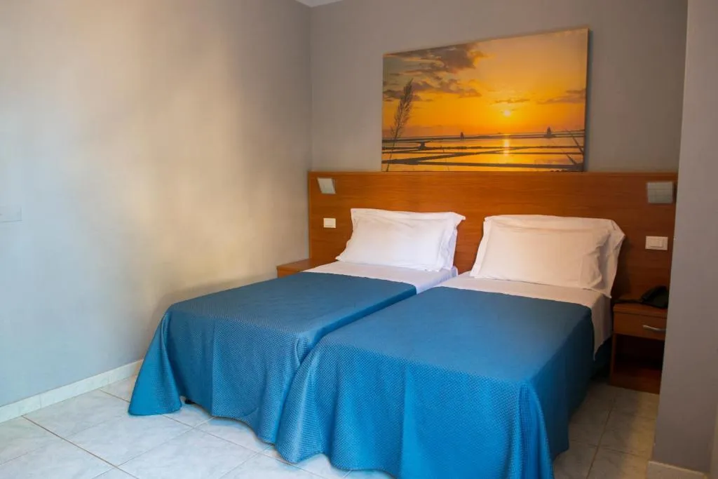 TRIPLE STANDARD Room, Dei Pini, Catania