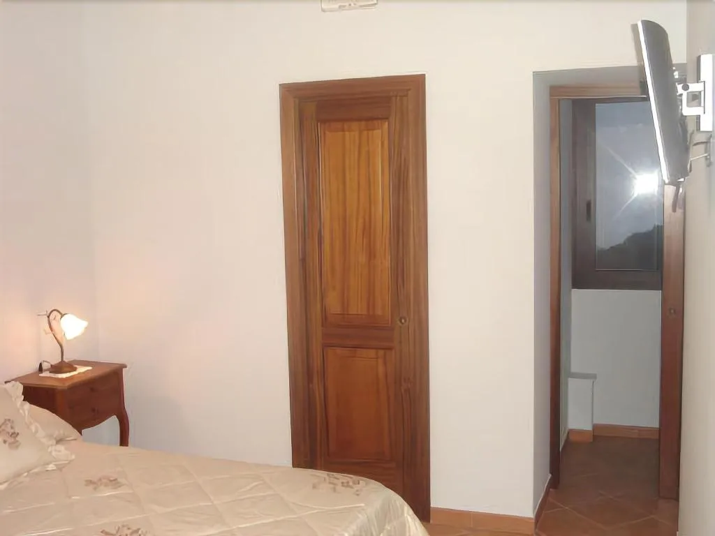 Room, B&B Puntaferano, Naples