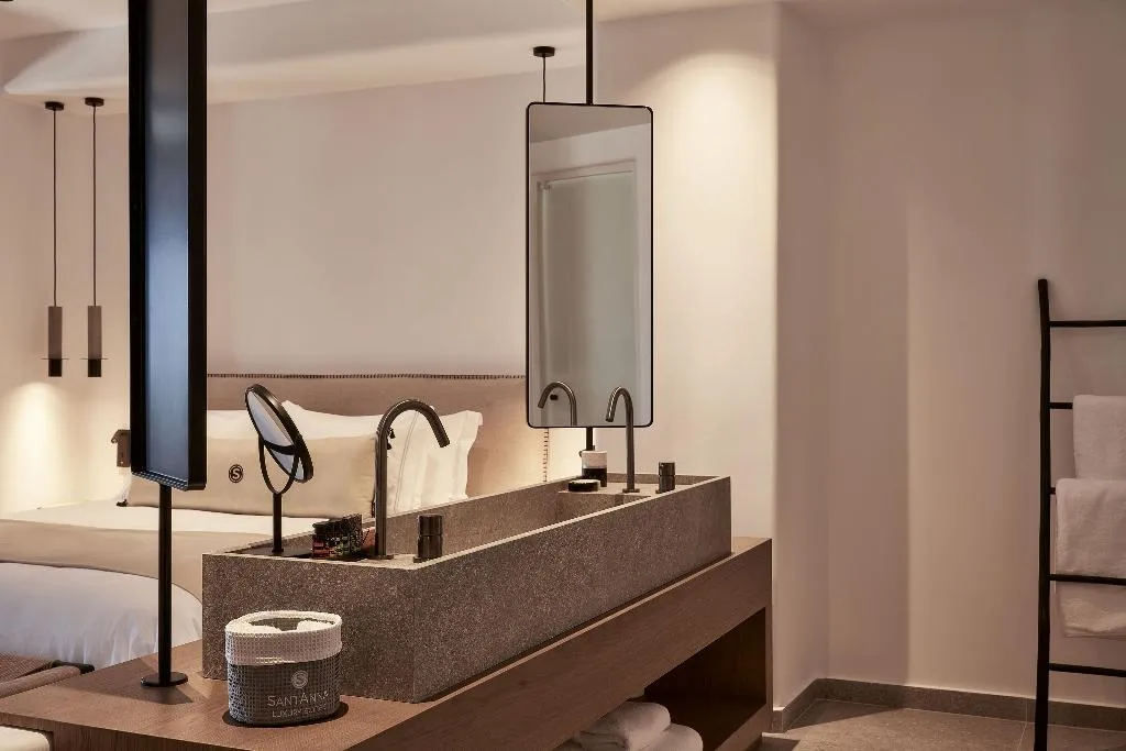 SUITE DELUXE Room, SantAnna Luxury Suites, Santorini