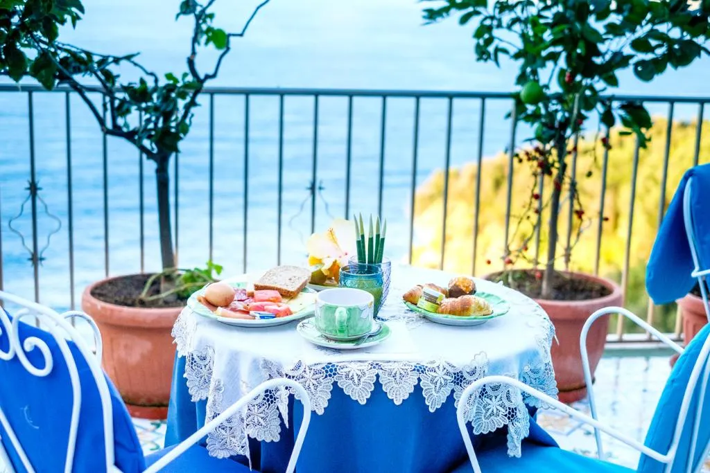 Restaurant, Villa Bella Vista near Positano and Amalfi, Naples