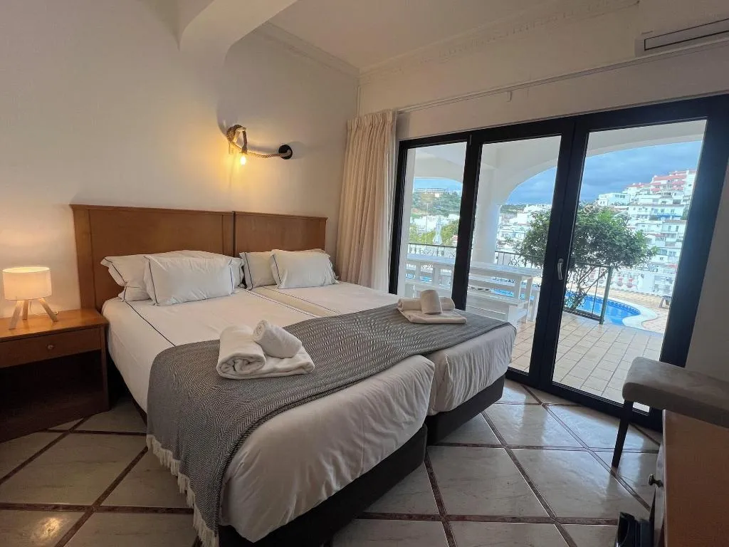 Room, Bertolina Guest House, Algarve