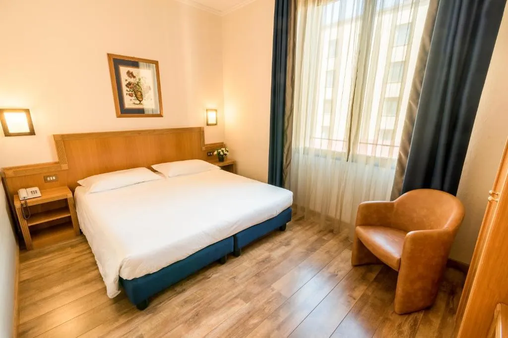 SINGLE SUPERIOR Room, Grand hotel Mediterraneo, Florence